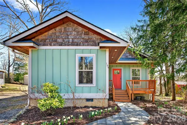 104 Hiawassee Avenue, Black Mountain, NC 28711