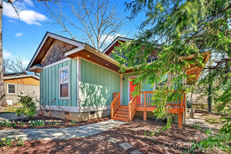 104 Hiawassee Avenue, Black Mountain, NC 28711 - #2