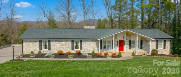 1015 Woodbine Place Ne, Lenoir, NC 28645