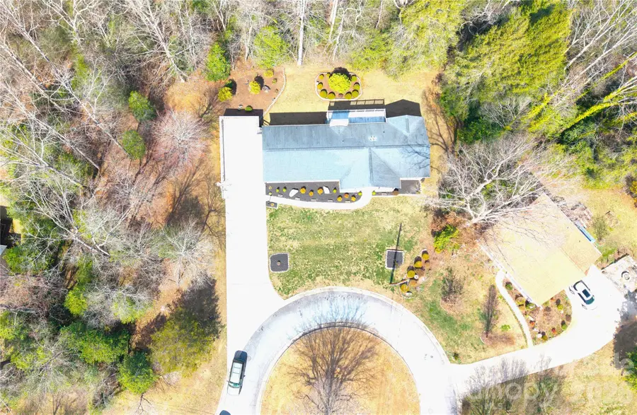 1015 Woodbine Place Ne, Lenoir, NC 28645 - #2