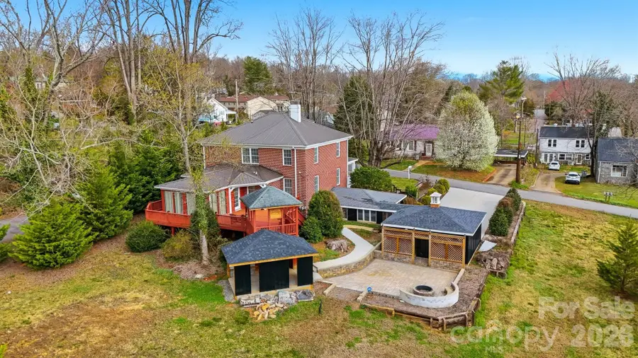 209 Abernathy Street Nw, Lenoir, NC 28645 - #3