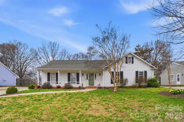 2700 Lytham Drive, Charlotte, NC 28210