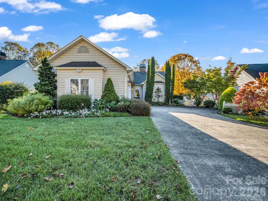 276 Cambridge Drive, Brevard, NC 28712 - #2