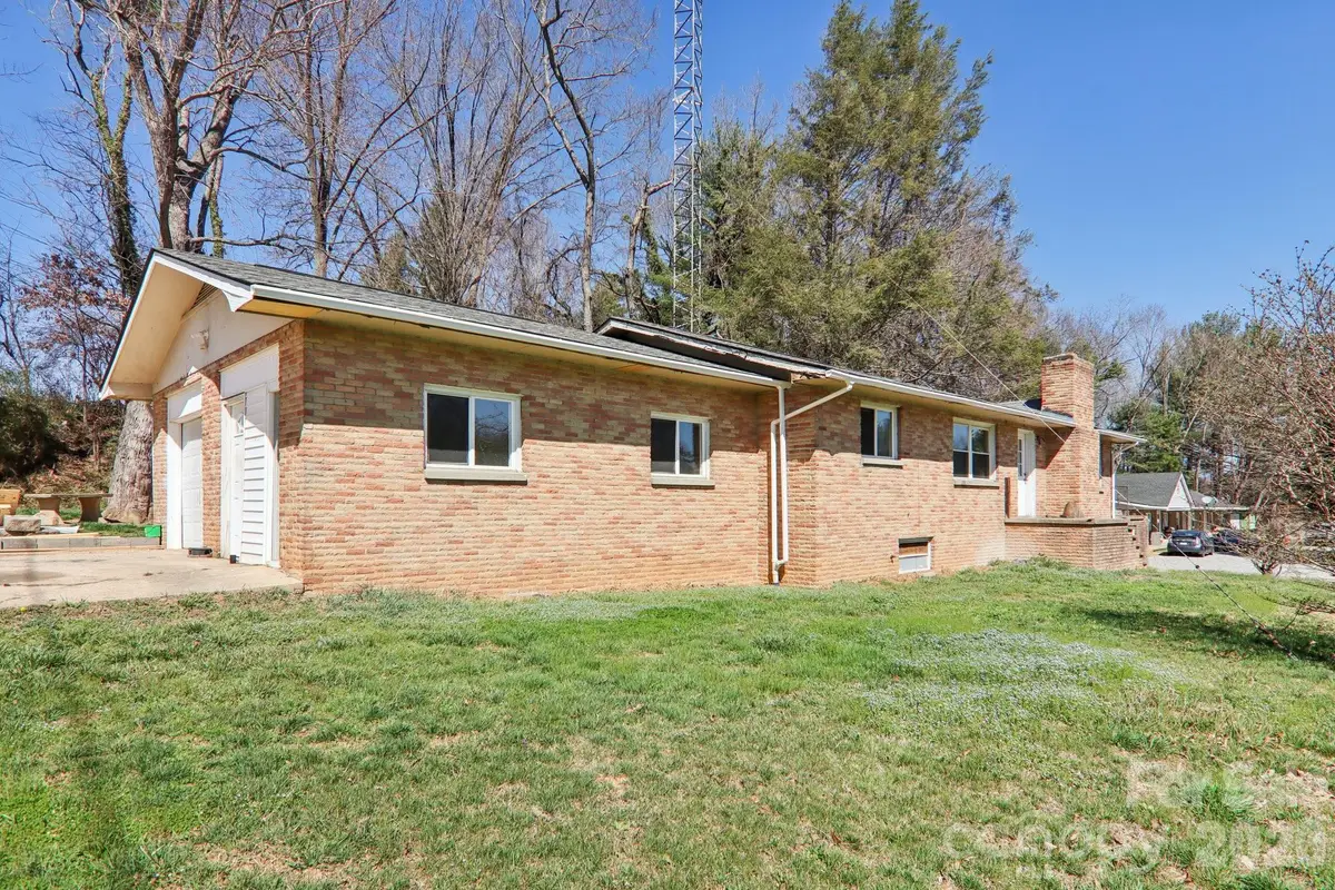 541 Paragon Parkway, Waynesville, NC 28786 - #1