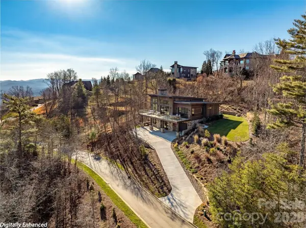 167 Summit Tower Circle, Asheville, NC 28804