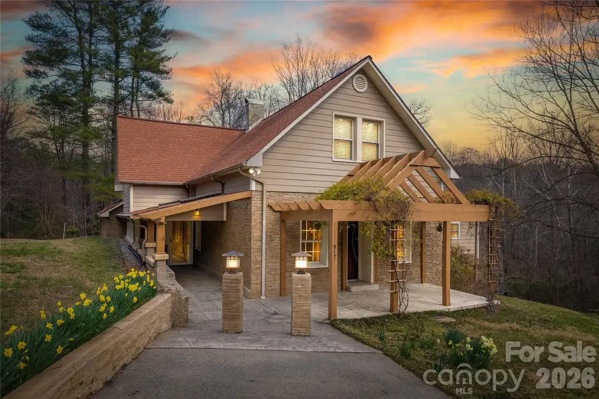 917 Zeline Avenue Ne, Valdese, NC 28690 - #1