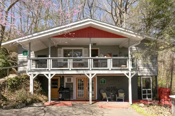 7 N Delano Road, Asheville, NC 28805