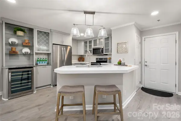 517 N Graham Street, Charlotte, NC 28202