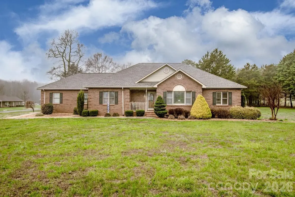 140 Della Drive, Statesville, NC 28625 - #1
