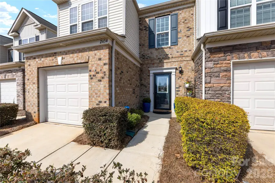 2434 Royal York Avenue, Charlotte, NC 28210 - #2