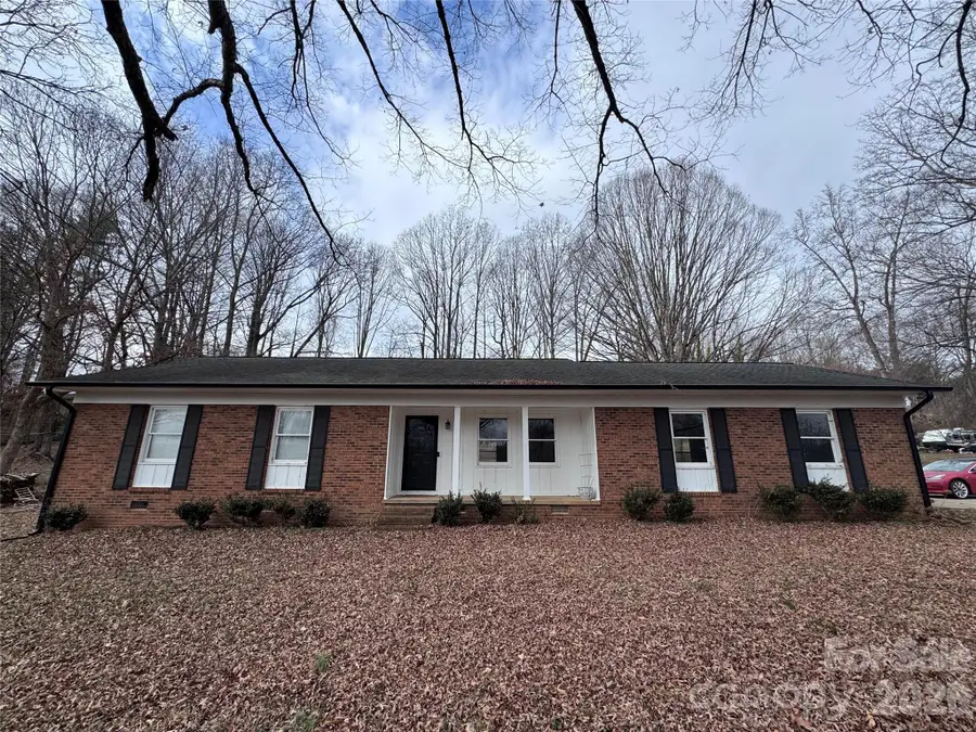 1511 Old Carriage Drive, Newton, NC 28658 - #2