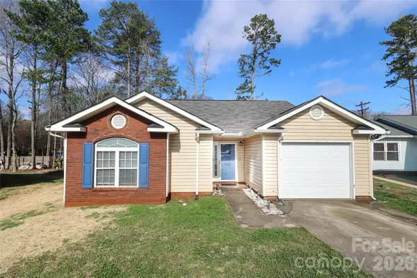 7200 Petal Court, Charlotte, NC 28227