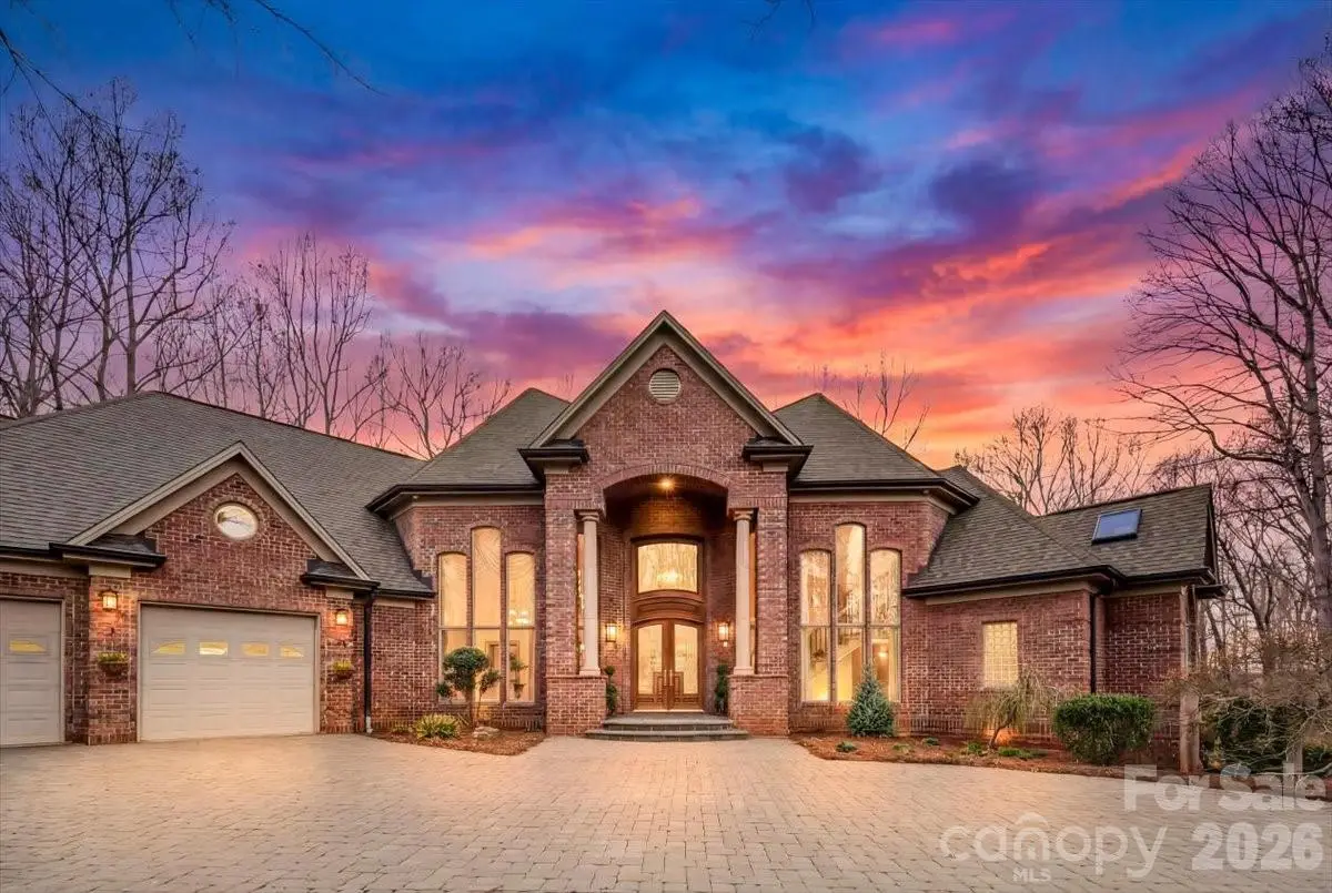 1043 Rolling Green Drive, Newton, NC 28658 - #1