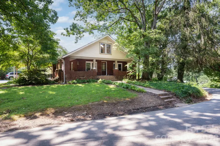 90 Jonestown Road, Asheville, NC 28804 - #2