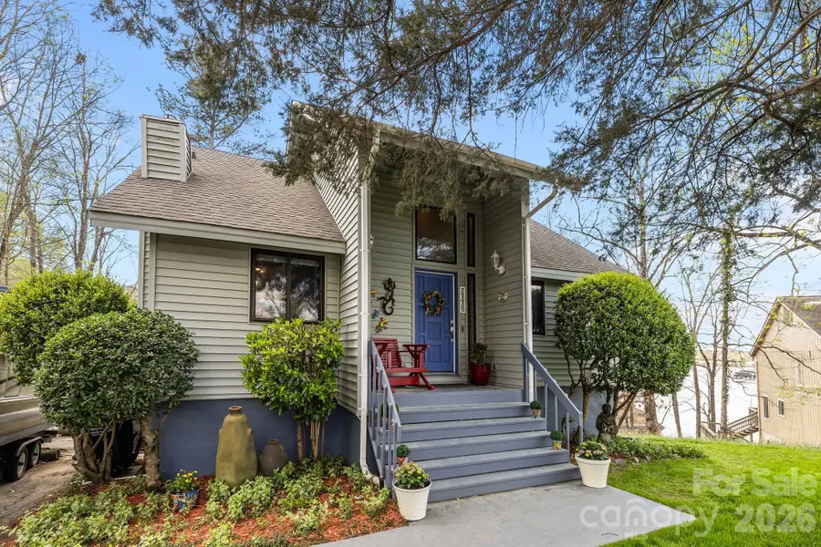 9067 Tulagi Court, Fort Mill, SC 29708 - #3