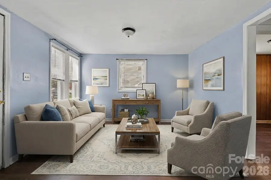 603 1st Street Sw, Hickory, NC 28602 - #2