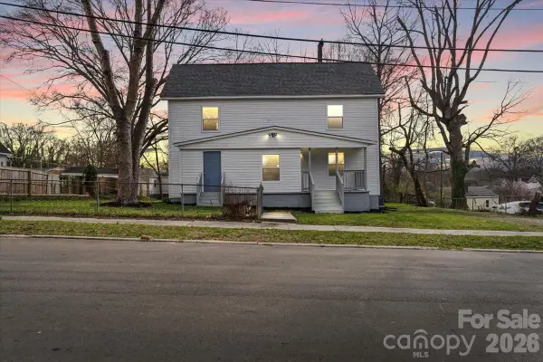 913 W 3rd Avenue, Gastonia, NC 28052