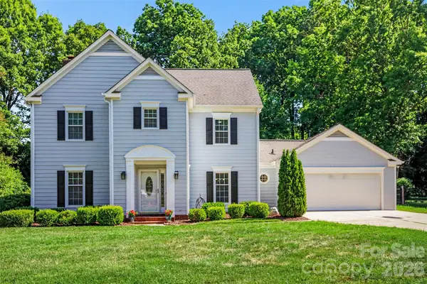 4831 Deanscroft Drive, Charlotte, NC 28226
