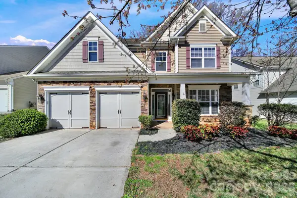 9911 Seven Oaks Drive, Charlotte, NC 28215