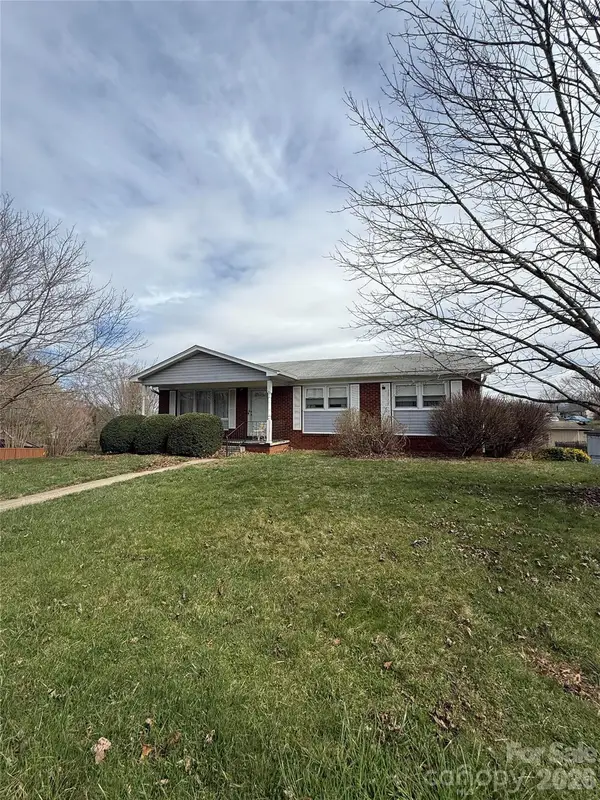 167 Mount Carmel Road, Asheville, NC 28806