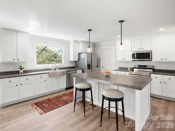 502 & 512 Hutch Mountain Road, Fletcher, NC 28732