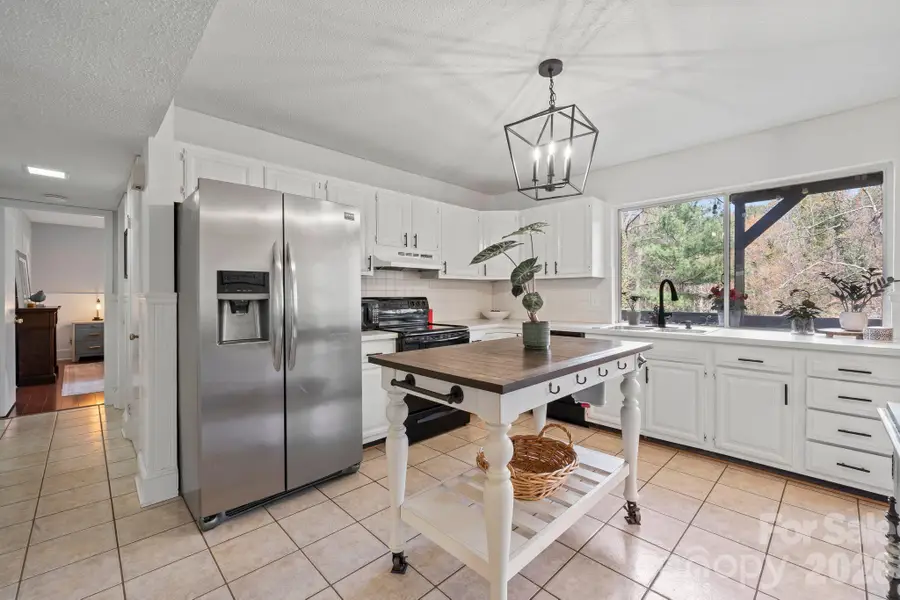 350 21st Avenue Drive Nw, Hickory, NC 28601 - #3