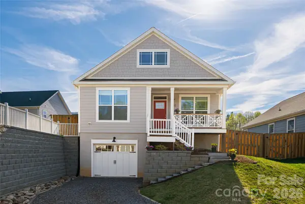 1022 Padgett Place, Black Mountain, NC 28711