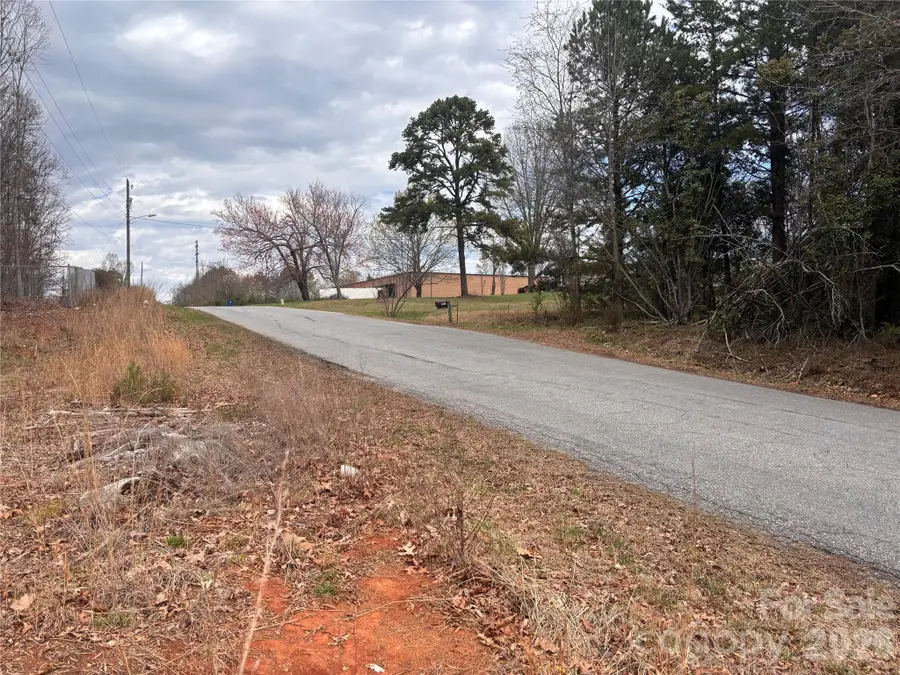 1028 22nd Street Se, Hickory, NC 28602 - #2