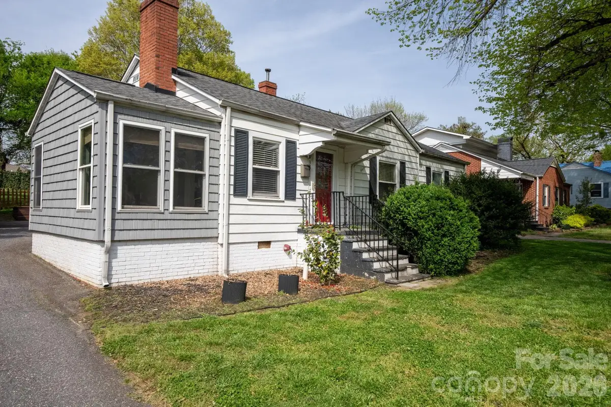 1339 11th Street Nw, Hickory, NC 28601 - #1