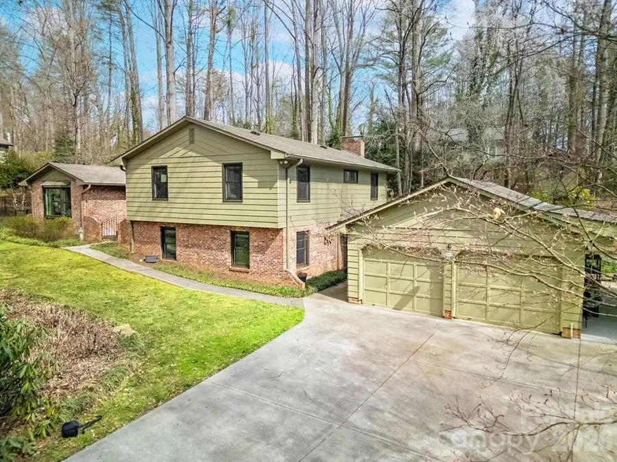95 Ridgewood Place, Brevard, NC 28712 - #2