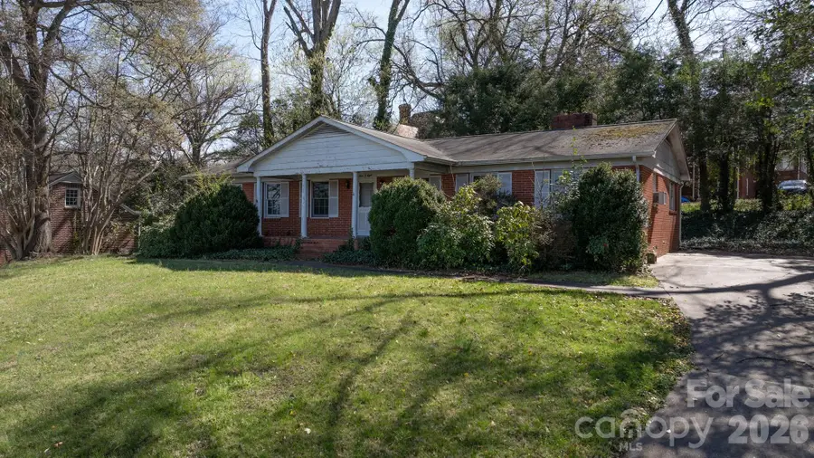 308 E Concord Street, Morganton, NC 28655 - #3