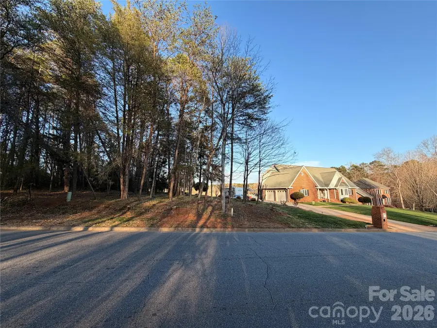 3785 Pinecrest Drive Ne #155, Hickory, NC 28601 - #2