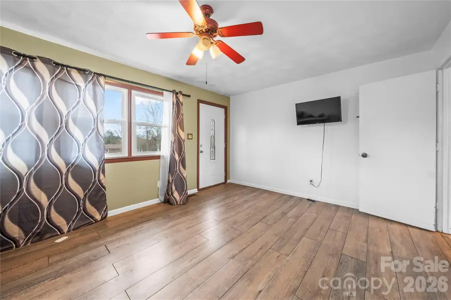 7910 Winalda Avenue, Sherrills Ford, NC 28673 - #3