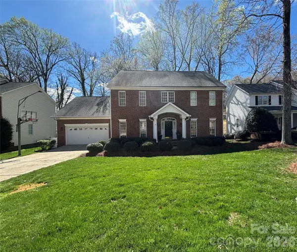 16023 Cranleigh Drive, Huntersville, NC 28078