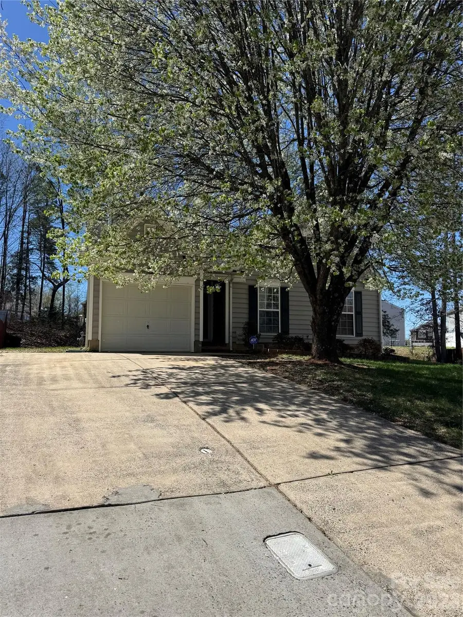 8636 Warwick Crest Lane, Charlotte, NC 28215 - #2