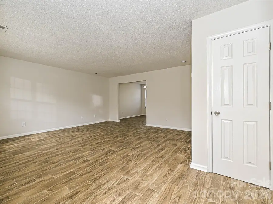 2824 Fairstone Avenue, Charlotte, NC 28269 - #2