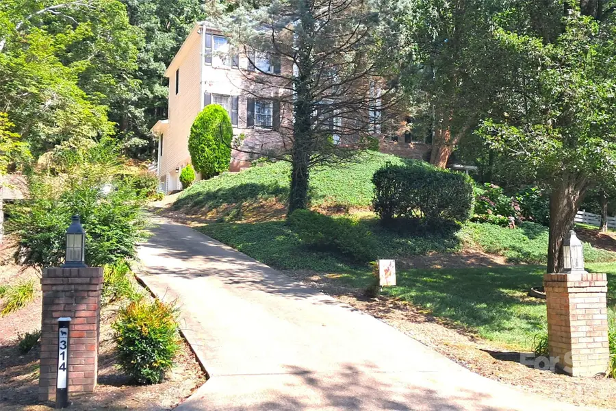 314 Sweetwater Hills Drive, Hendersonville, NC 28791 - #2