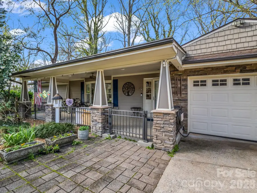 54 Broadway Avenue, Tryon, NC 28782 - #2