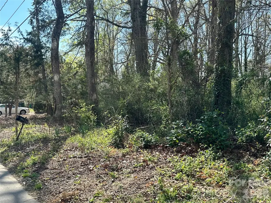 3824 Oakwood Road, Charlotte, NC 28269 - #3