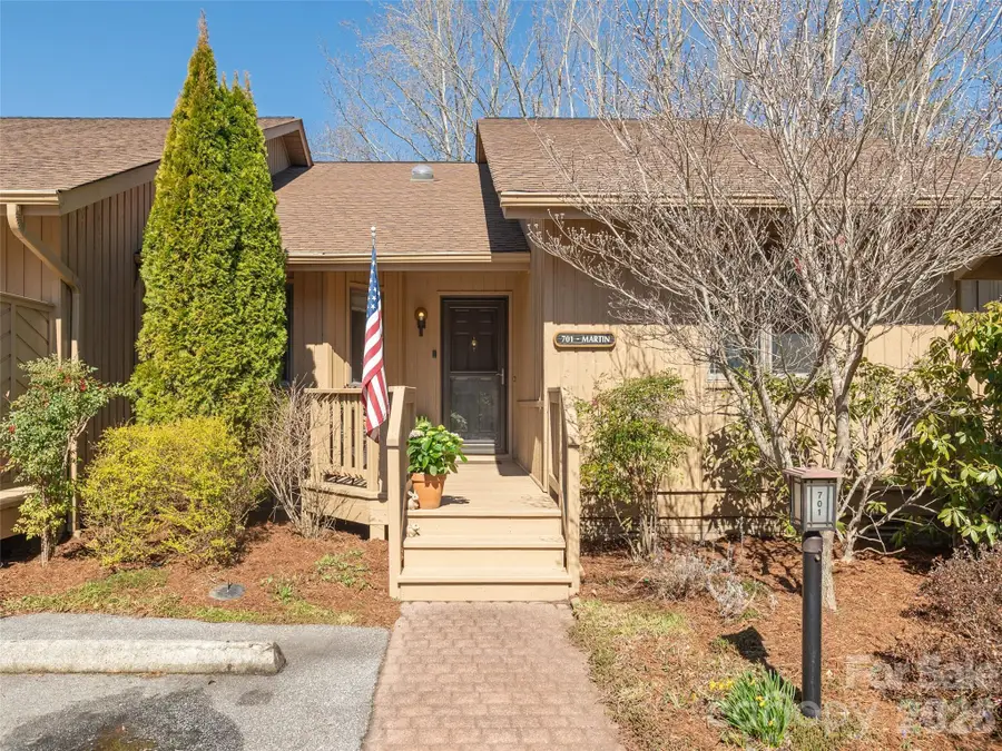 701 Red Oak Drive, Hendersonville, NC 28791 - #2