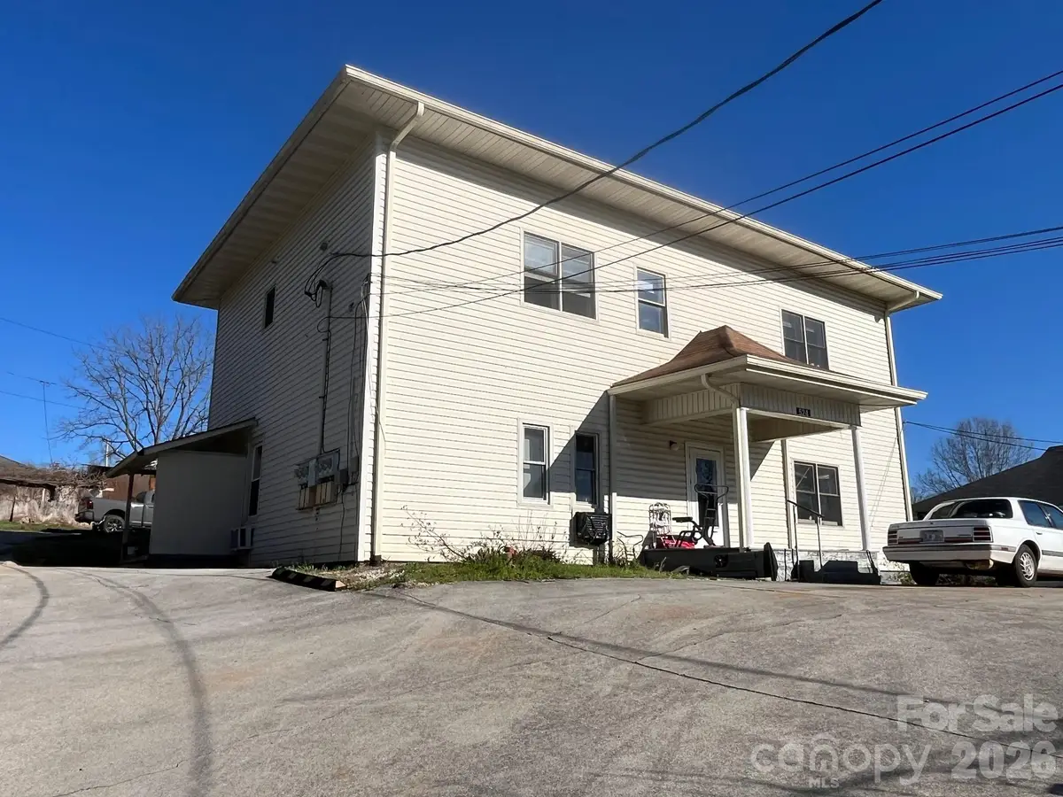 524 Baldwin Avenue, Marion, NC 28752 - #1