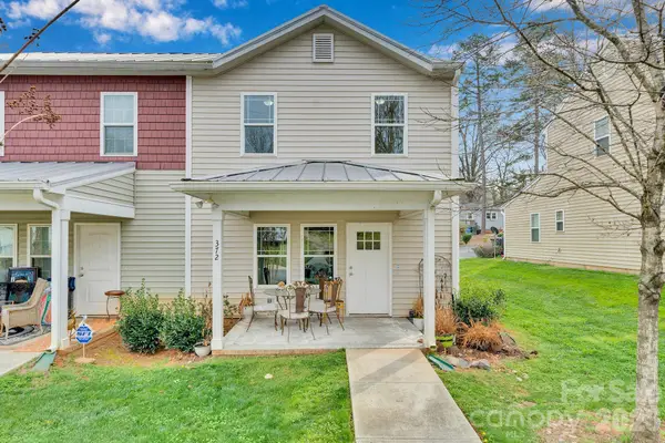 372 E Mills Avenue, Mooresville, NC 28115