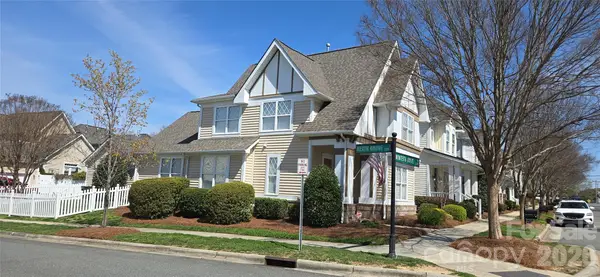 12203 Monteith Grove Drive, Huntersville, NC 28078