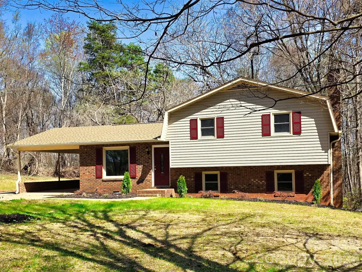 323 Mount Bethel Road, Harmony, NC 28634 - #1