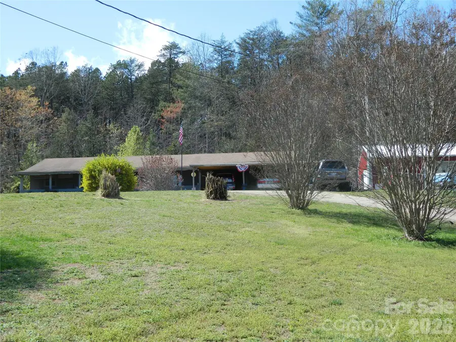 2797 Playmore Beach Road Nw, Morganton, NC 28655 - #2