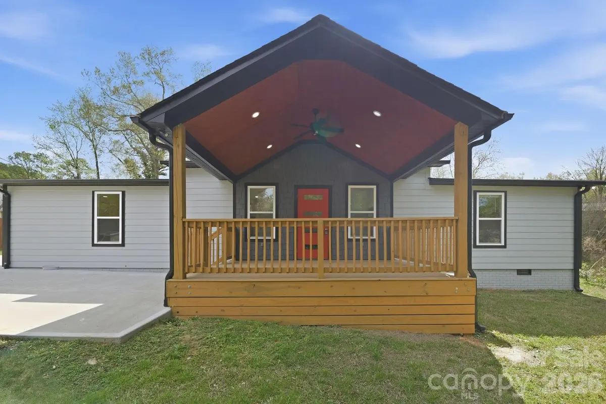 501 Friendship Drive, Matthews, NC 28105 - #1