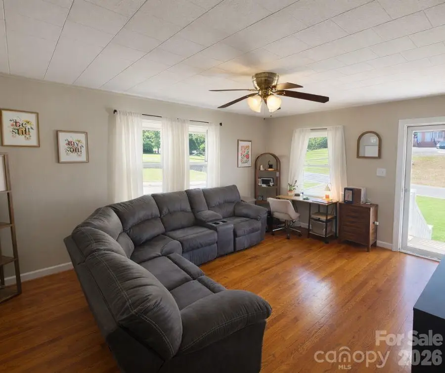 906 N Flint Street, Lincolnton, NC 28092 - #3