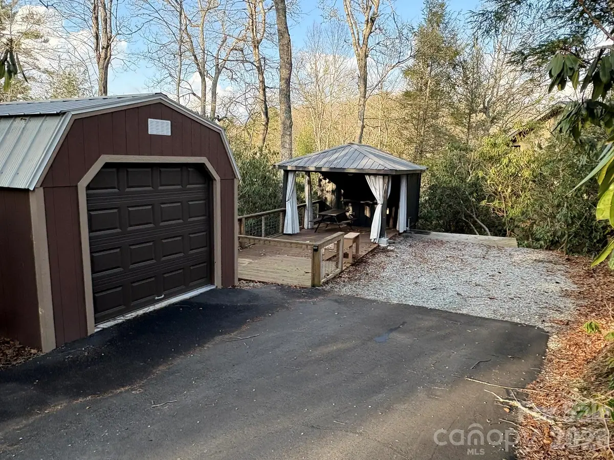 157 Hemlock Loop, Newland, NC 28657 - #1