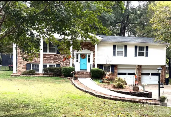 109 Churchill Road, Dallas, NC 28034