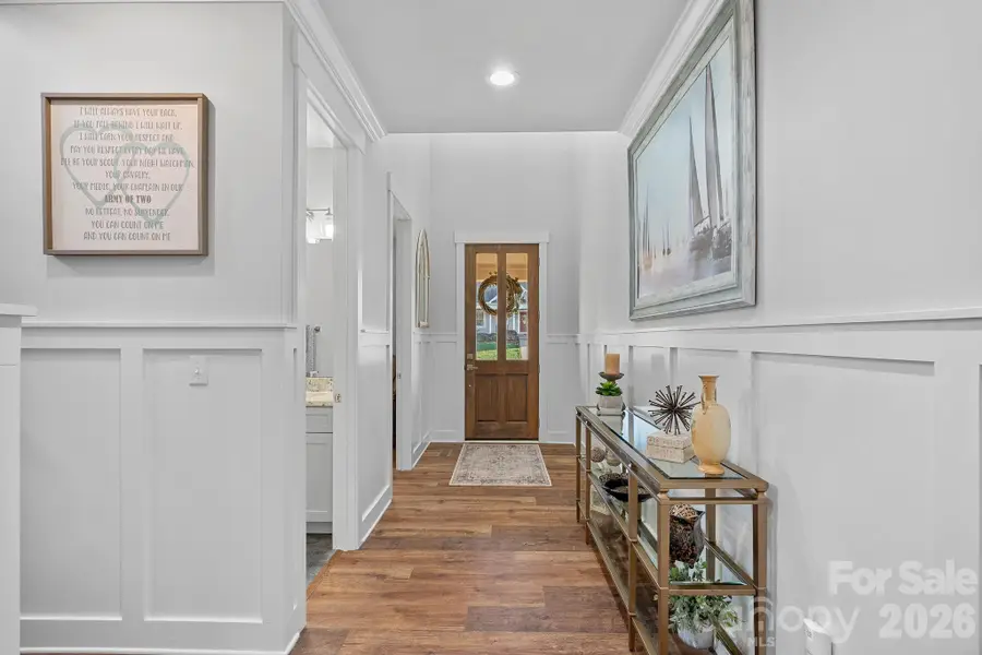 860 38th Avenue Ne, Hickory, NC 28601 - #2